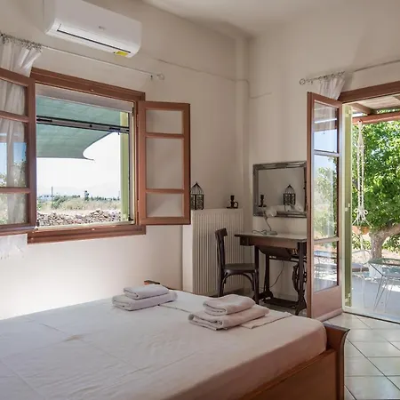Relaxing Country House * Naousa (Paros)